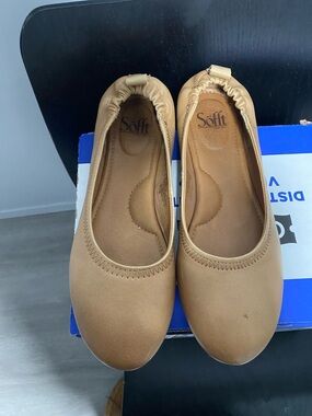 Sofft ladies flat shoe
